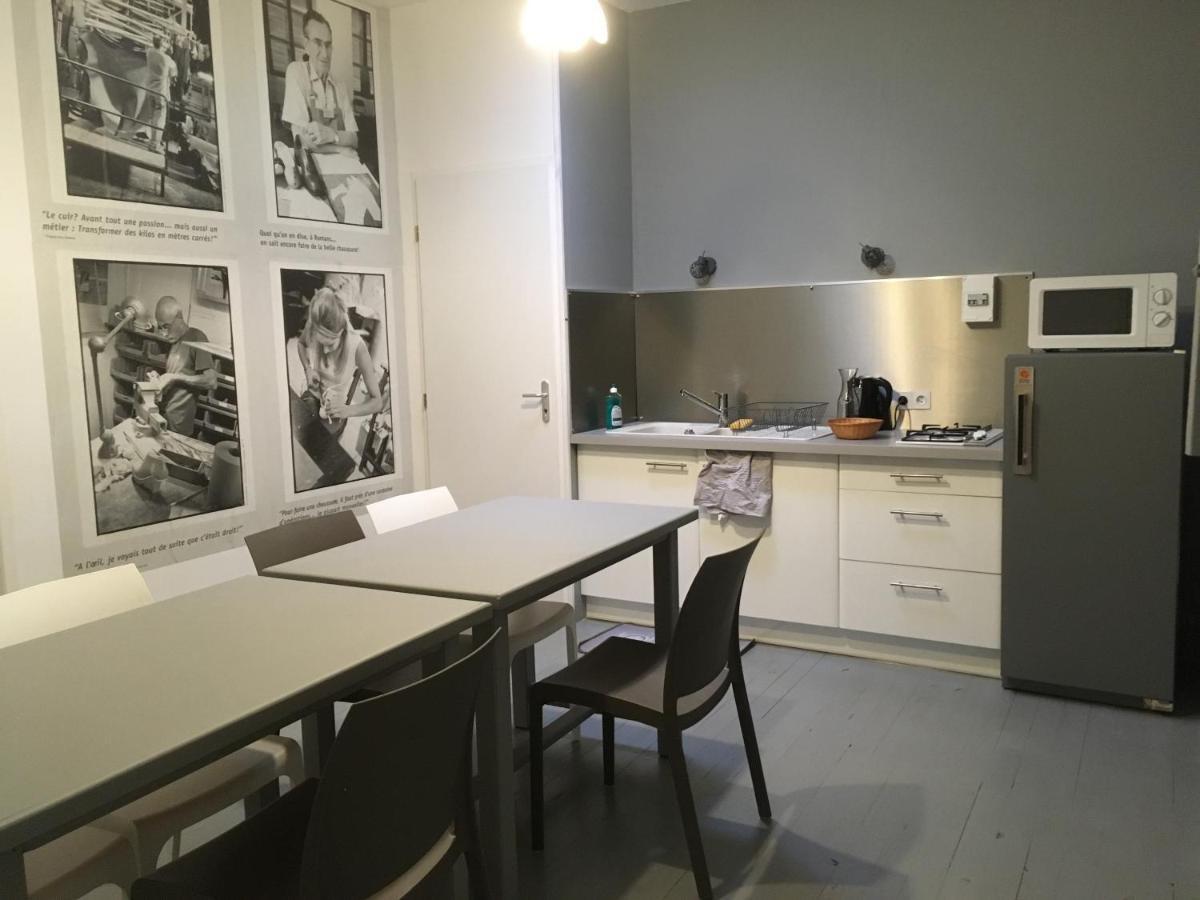Saint-Paul-lès-Romans Les Pascals Bed & Breakfast エクステリア 写真