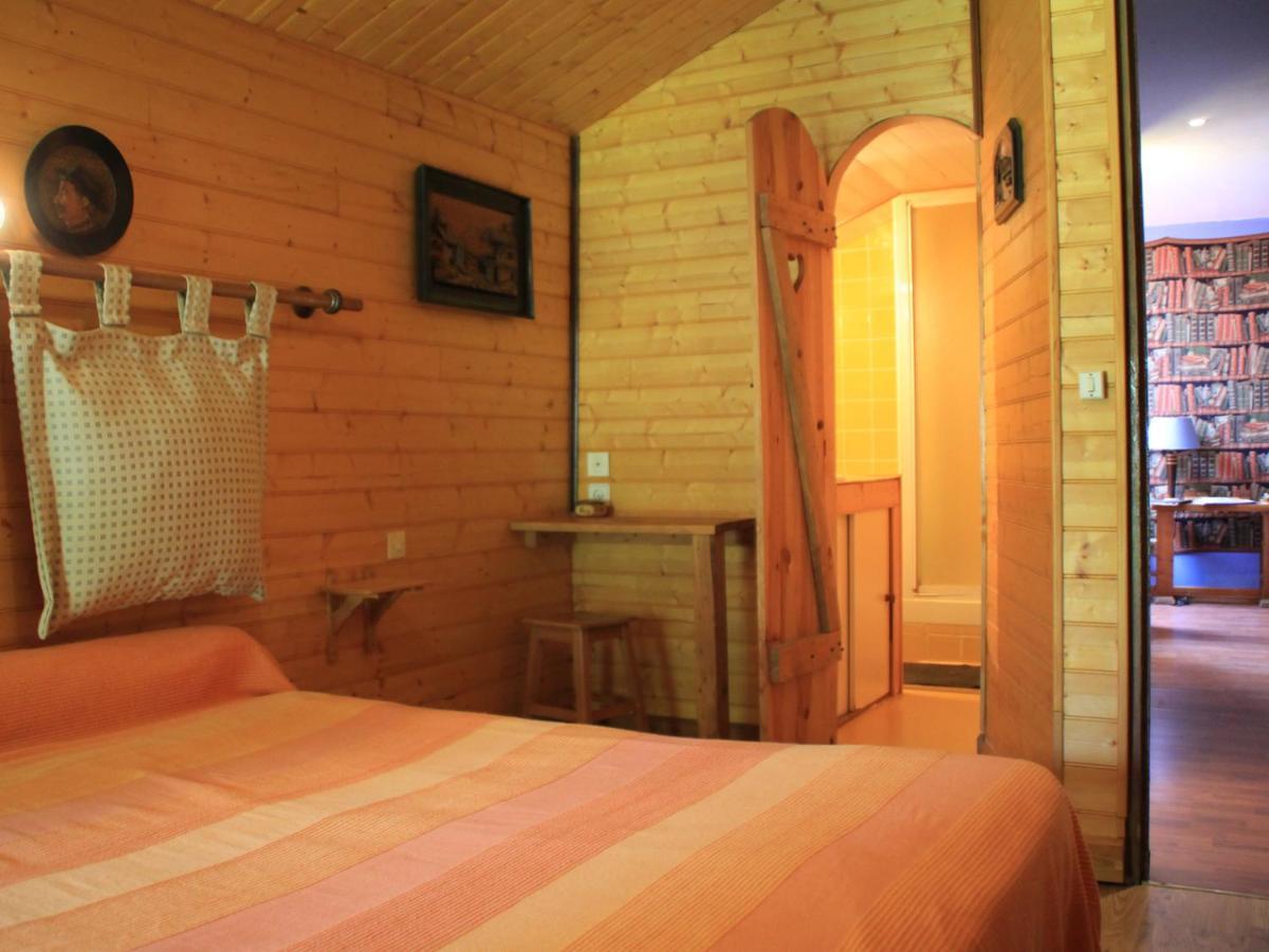 Saint-Paul-lès-Romans Les Pascals Bed & Breakfast エクステリア 写真
