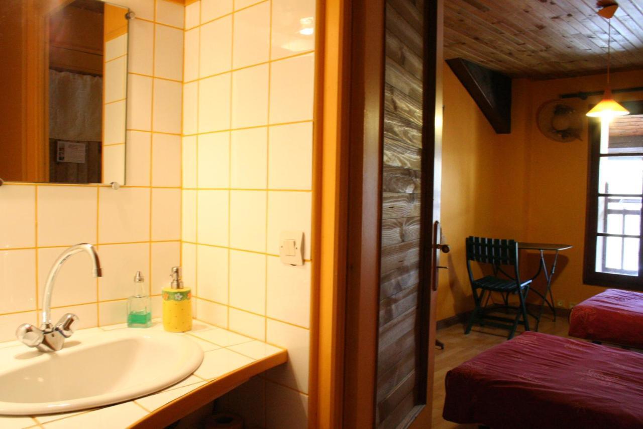 Saint-Paul-lès-Romans Les Pascals Bed & Breakfast エクステリア 写真